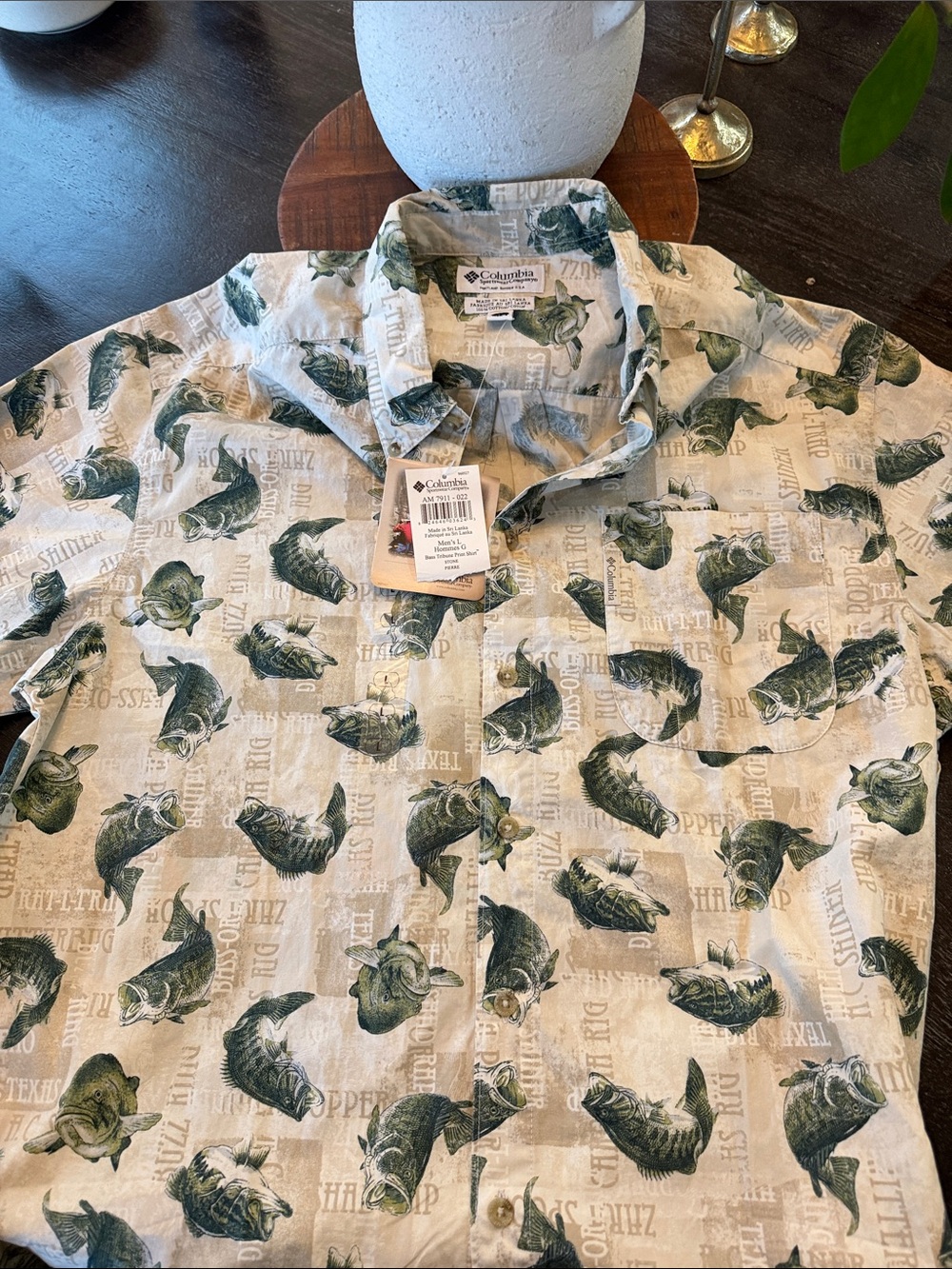 Columbia Men’s Short-Sleeve Button-Up Shirt - Green on Beige Fish Print